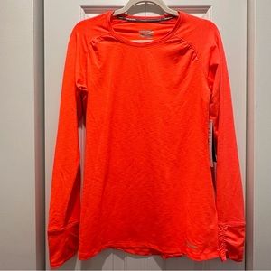 NWT Saucony Swift Long Sleeve